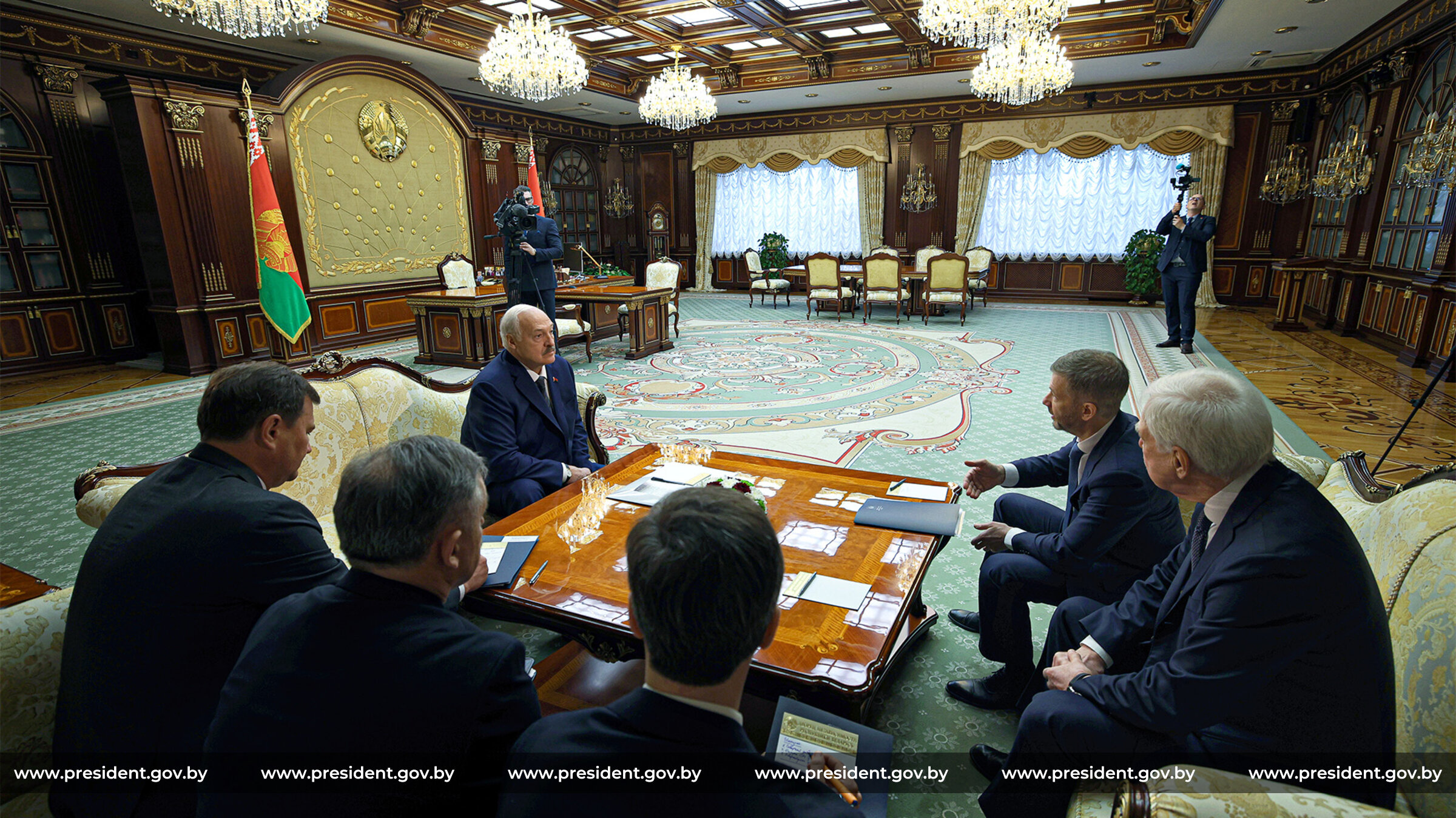 Президент встретился с губернатором Чукотского автономного округа Владиславом Кузнецовым