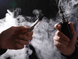 В Борисове задержан молодой человек с крупной партией никотиносодержащих жидкостей для продажи