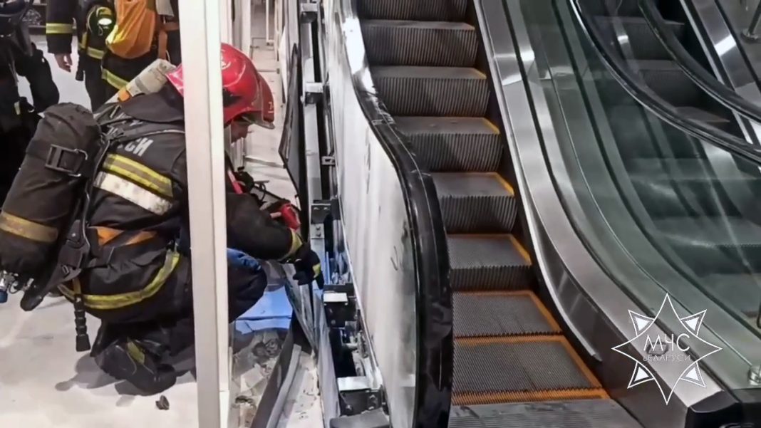 Пожары в торговых объектах: задымление в ТЦ Минска и ликвидация возгорания в Гомеле