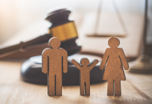 Взыскание алиментов на несовершеннолетних детей: порядок и своевременность