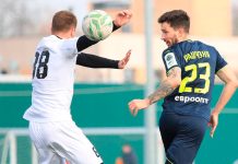 Футбол: «желто-синие» впервые в году победили