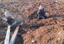 Спасатели вытащили из грязи двух мальчиков, застрявших на строительном объекте