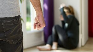 Насилие в семье: определение, типы и профилактика