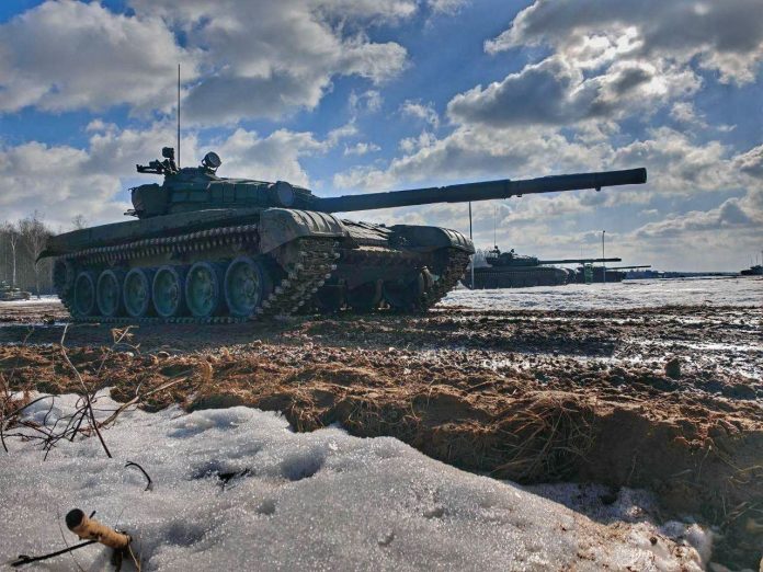 Контрольные стрельбы танковых подразделений 120-й отдельной гвардейской механизированной бригады на 227-м общевойсковом полигоне