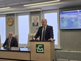 Депутат Александр Шипуло посетил ОАО"Борисовский завод медицинских препаратов" в рамках проекта "Один день в организации"