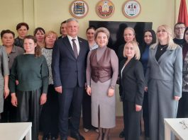 Депутат Палаты представителей Александр Шипуло в рамках работы в округе посетил ГУ «Территориальный центр социального обслуживания населения Борисовского района»