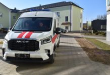 Все лучшее — детям: в Борисовскую ЦРБ благодаря спонсорской помощи поступил новый реанимобиль