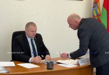 Глава Борисовского района Николай Карпович провел выездной прием граждан в Лошницком сельсовете