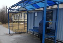 Фотофакт: остановочный пункт «Орджоникидзе» очищен от скопившегося за зиму мусора