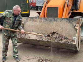 Акция "Чистый четверг", которая проходит в нашем городе в рамках благоустройства, продолжается