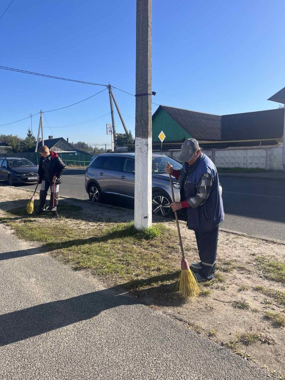 Акция "Чистый четверг", которая проходит в нашем городе в рамках благоустройства, продолжается