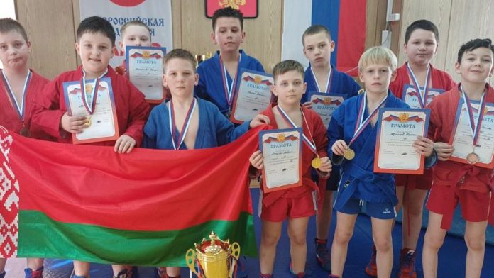 Самбо: наши юные земляки привезли 16 медалей из Москвы