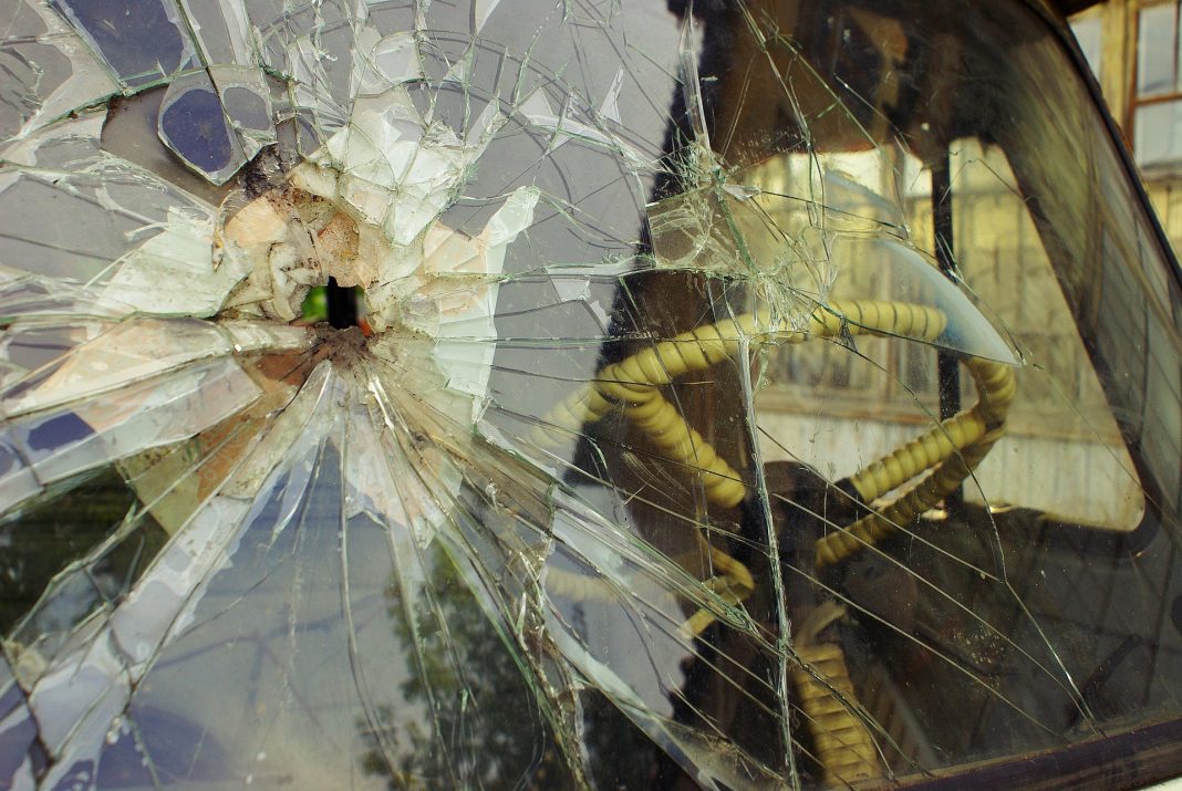 Кипела страсть, летела… селедка под шубой. Как новогодняя ссора одной пары испортила отдых автовладельцам Борисова