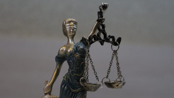 Двум минчанкам и борисовчанину предъявлено обвинение за хранение и сбыт поддельных денежных билетов