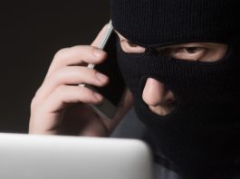 Борисовчанин «задекларировал» более 2300 рублей, попавшись на уловки аферистов