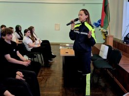 Экологическая и дорожная безопасность. Представитель ГАИ встретился учащимися средней школы №18