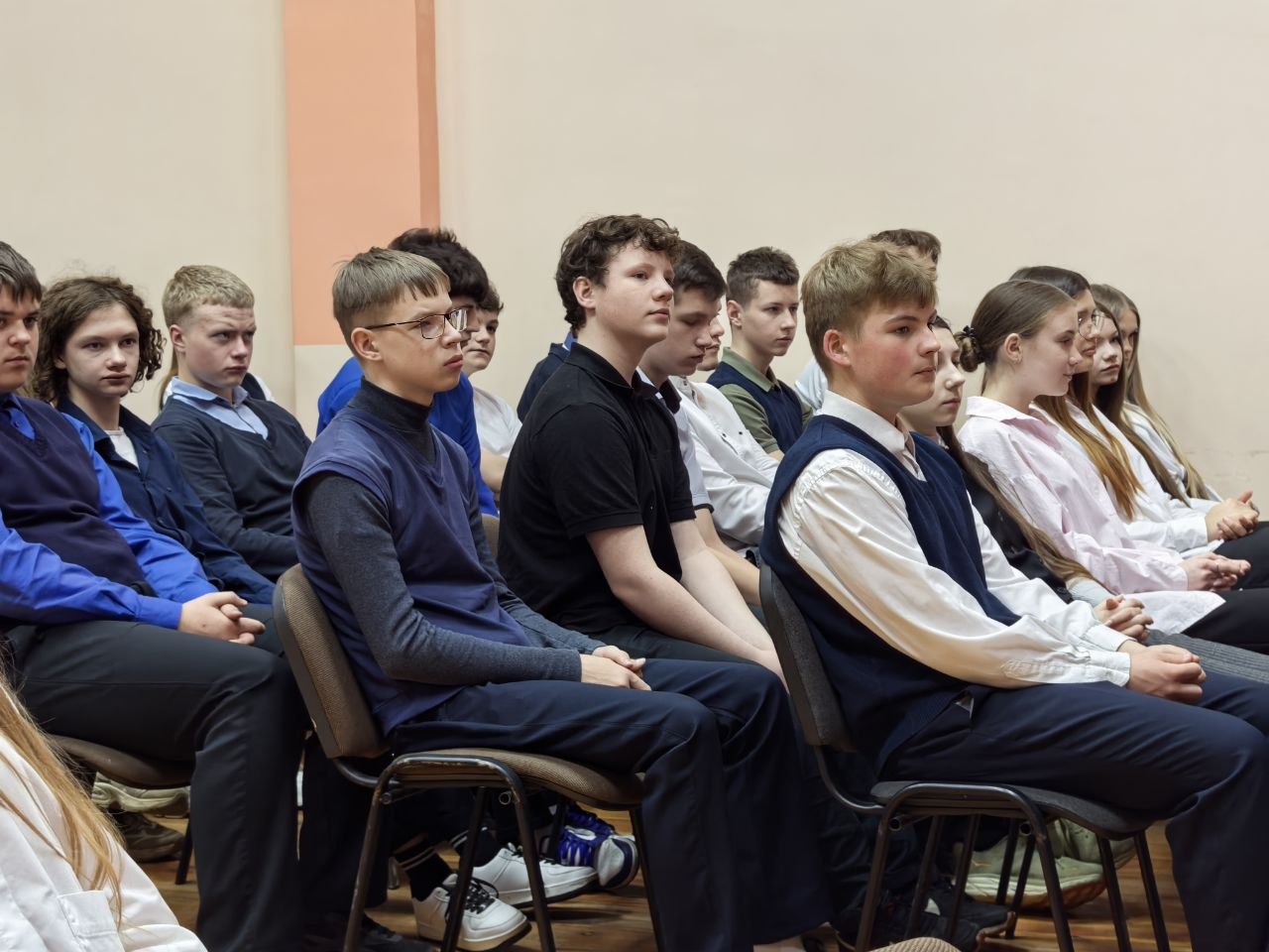 Экстремизм в молодежной среде. О том, как не стать жертвой манипуляции, говорили в средней школе №24