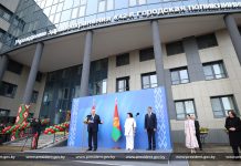 Александр Лукашенко поручил продумать систему, чтобы столичная медицина была доступна и для жителей регионов