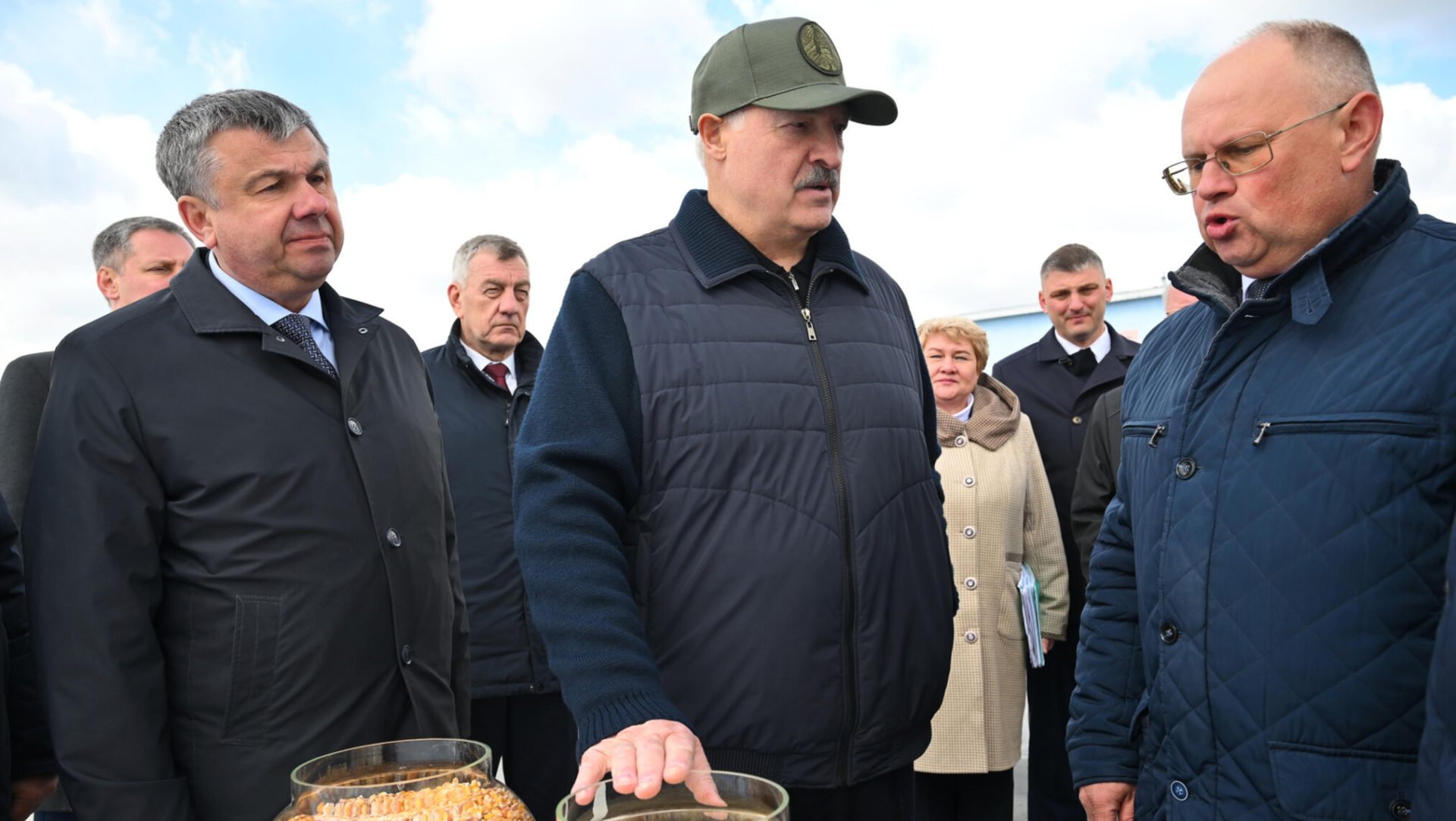 Президент Александр Лукашенко совершил рабочую поездку в Наровлянский район Гомельской области