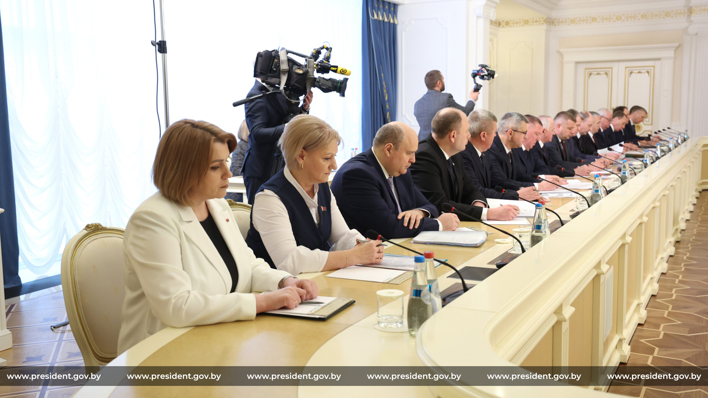 Александр Лукашенко собрал совещание по вопросам реализации инвестпроектов в рамках инициативы «Один район — один проект»