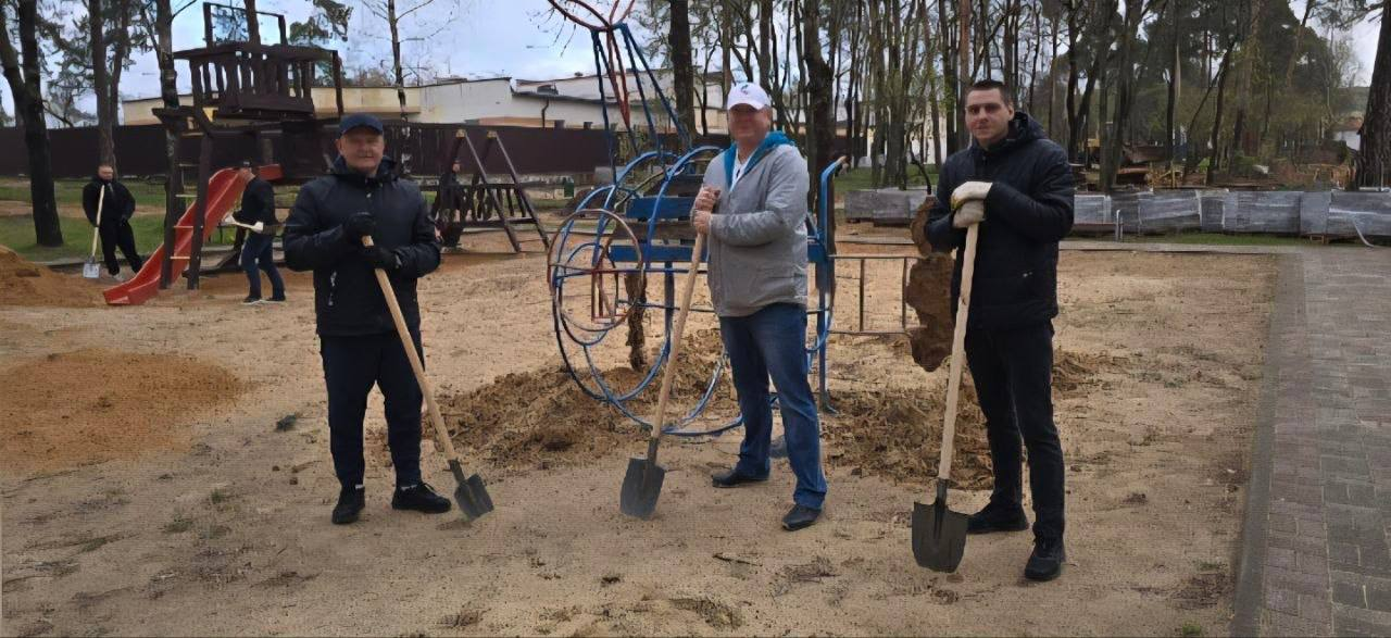 Республиканский субботник: на Борисовщине работа кипит в каждом уголке
