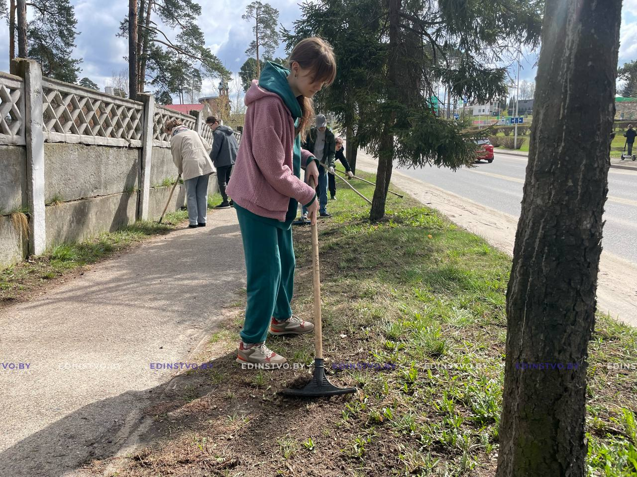 Республиканский субботник: на Борисовщине работа кипит в каждом уголке