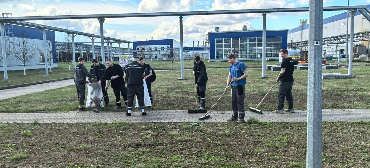 Республиканский субботник: на Борисовщине работа кипит в каждом уголке