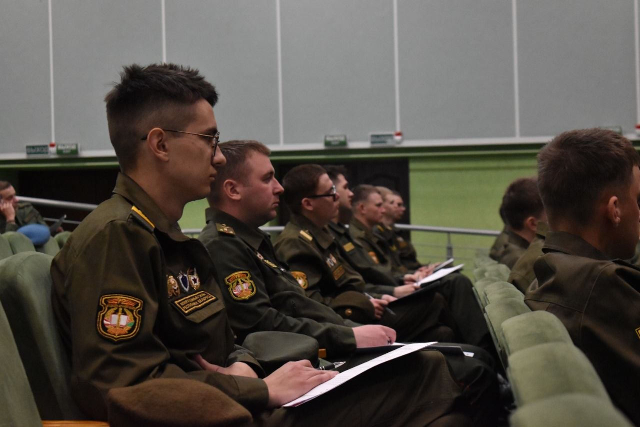 «Диктант Победы» написали военнослужащие учебки в Печах