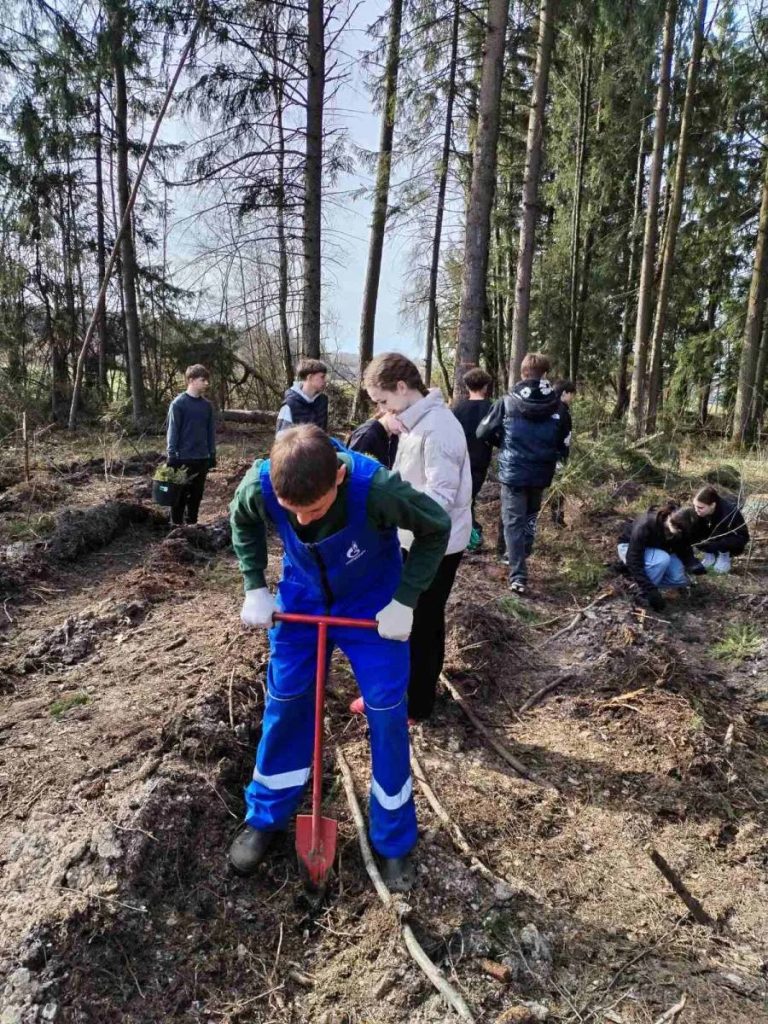 Ребята из Лошницкой средней школы присоединились к важной акции
