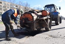 Фотофакт: ямочный ремонт на ул. Строителей в Борисове