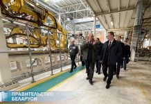 Премьер-министр Александр Турчин с рабочей поездкой посетил СЗАО «БЕЛДЖИ»