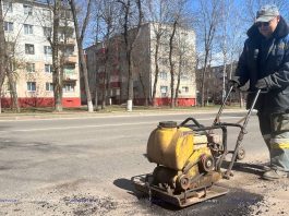 Город становится лучше: в Борисове продолжаются работы по благоустройству и ремонту дорожного покрытия