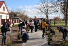 В Старых Дорогах дали старт молодежному социальному субботнику «Дорогой добрых дел»