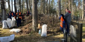 Кем и как наводится порядок на кладбищах Борисовщины