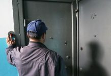 Обман под видом помощи: почему не стоит открывать дверь незнакомцам