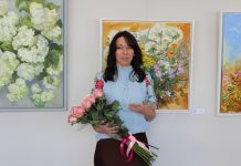 Персональная выставка живописи «Тут тепло» художника Юлии Кобы открылась в центральной библиотеке