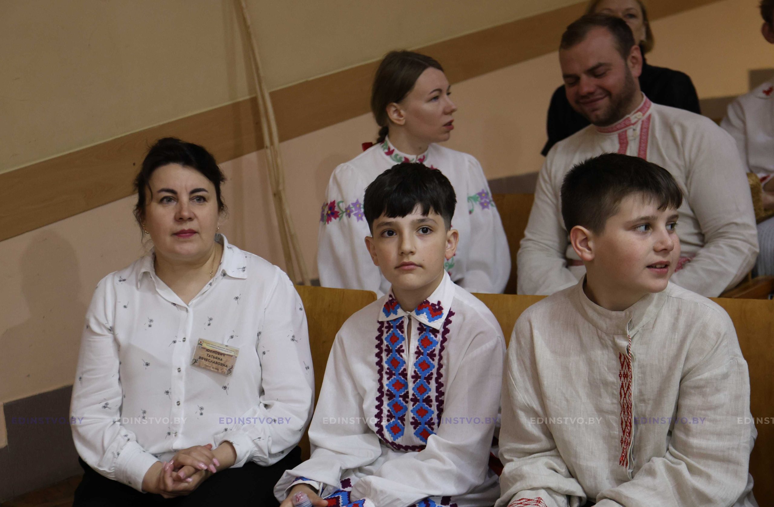 Конкурс беларускіх побытавых танцаў аб’яднаў танцораў вобласці ў Барысаве