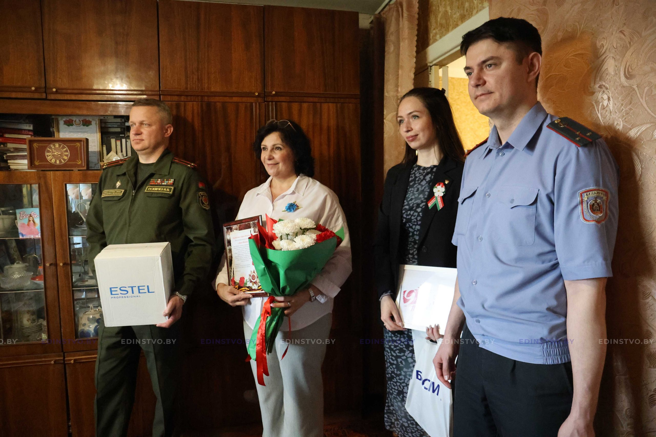 В Борисове в преддверии Дня Победы торжественно поздравили участников Великой Отечественной войны. ФОТОРЕПОРТАЖ