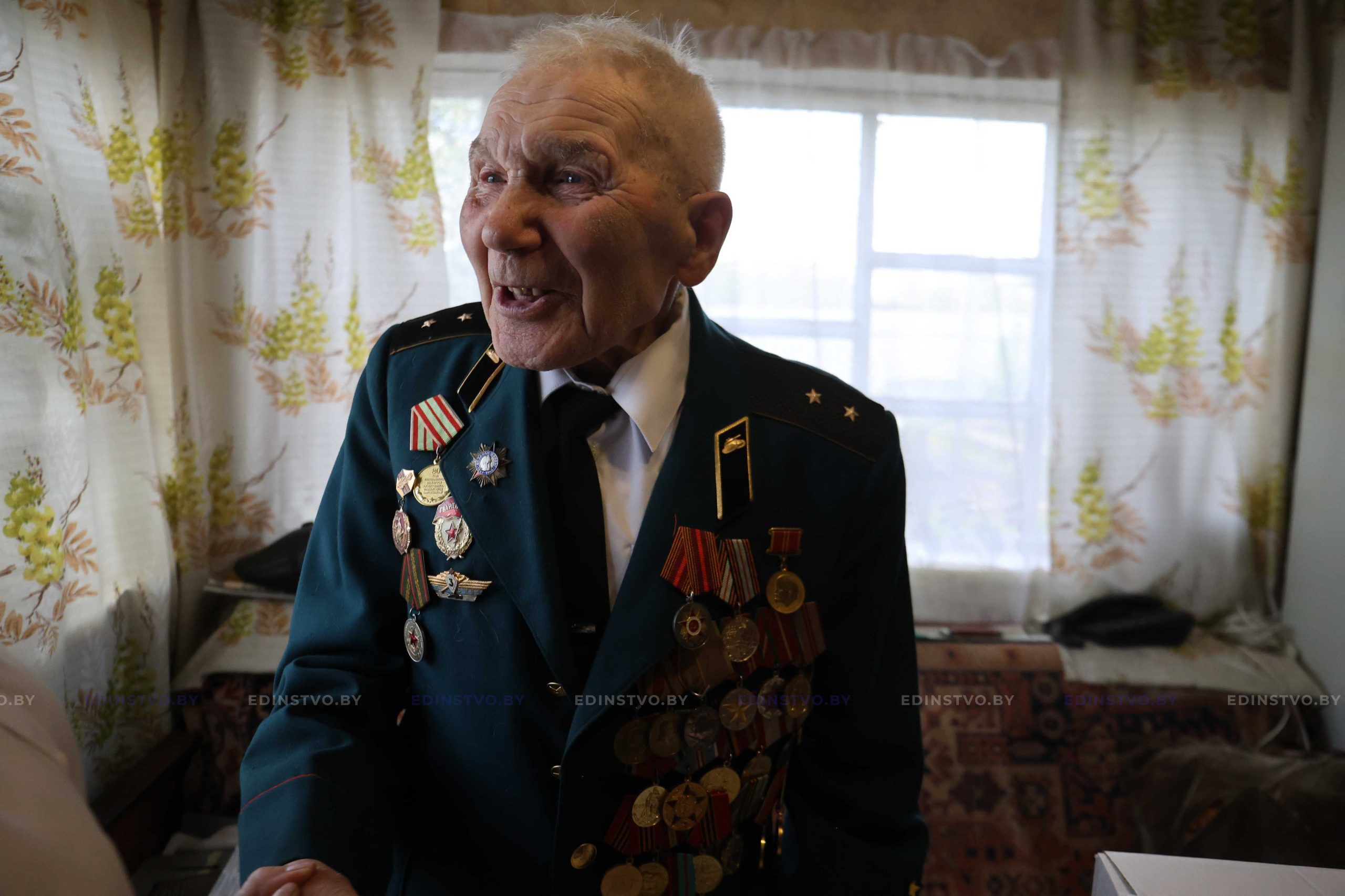 В Борисове в преддверии Дня Победы торжественно поздравили участников Великой Отечественной войны. ФОТОРЕПОРТАЖ