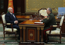 Президент Беларуси принял с докладом Министра обороны