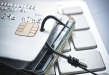 Борисовчанка попыталась продать в интернете детские вещи и лишилась крупной суммы денег