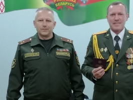 Подполковника Юрия Бурчика торжественно проводили в запас