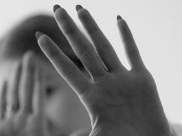 Выйти из порочного круга: как помочь жертвам домашнего насилия рассказывает психолог