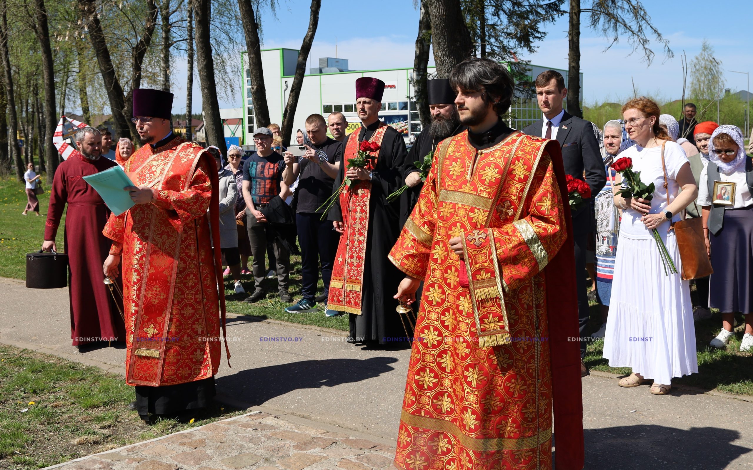 Пасхальный общеепархиальный Крестный ход прибыл в Борисов