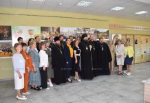 В Борисове с участием владыки Амвросия открылась масштабная фотовыставка «Литургия с Патриархом»