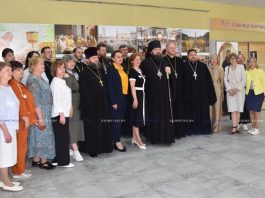 В Борисове с участием владыки Амвросия открылась масштабная фотовыставка «Литургия с Патриархом»
