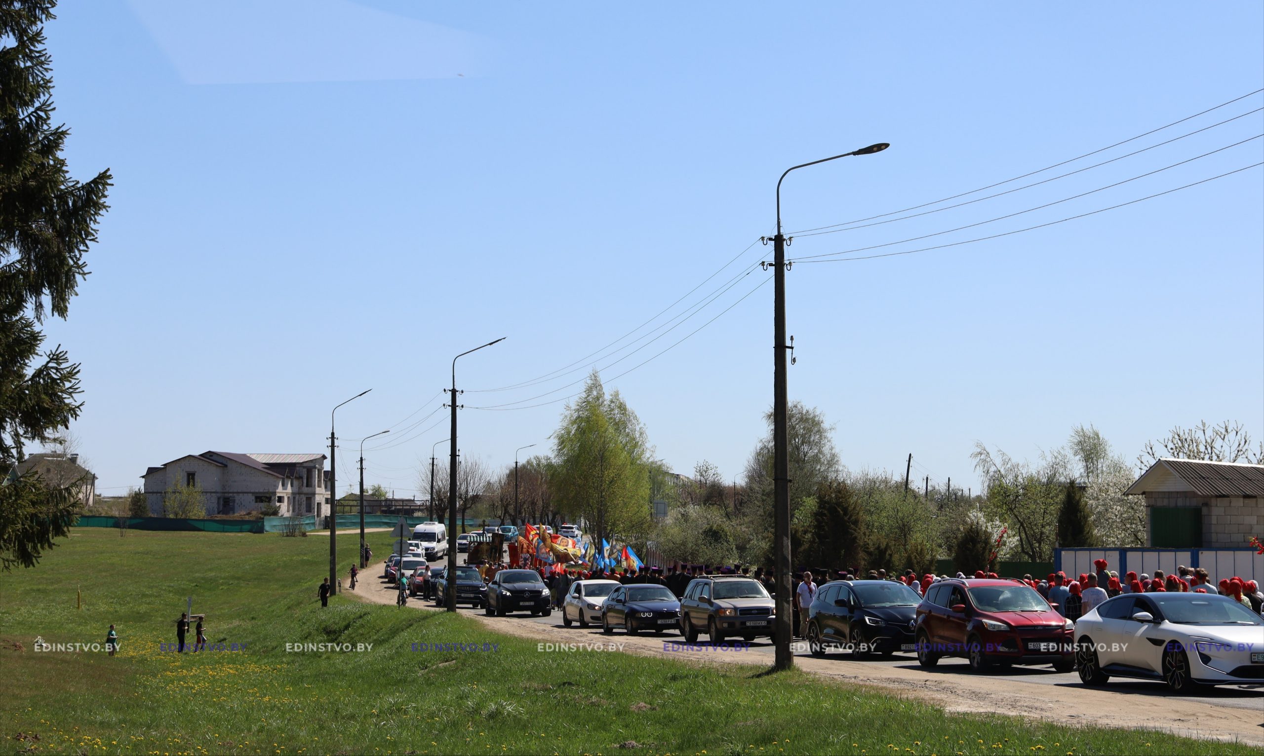 Пасхальный общеепархиальный Крестный ход прибыл в Борисов