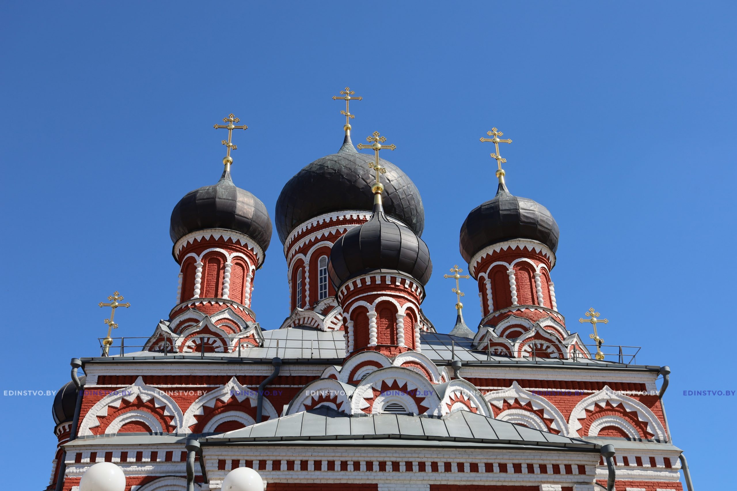 Пасхальный общеепархиальный Крестный ход прибыл в Борисов