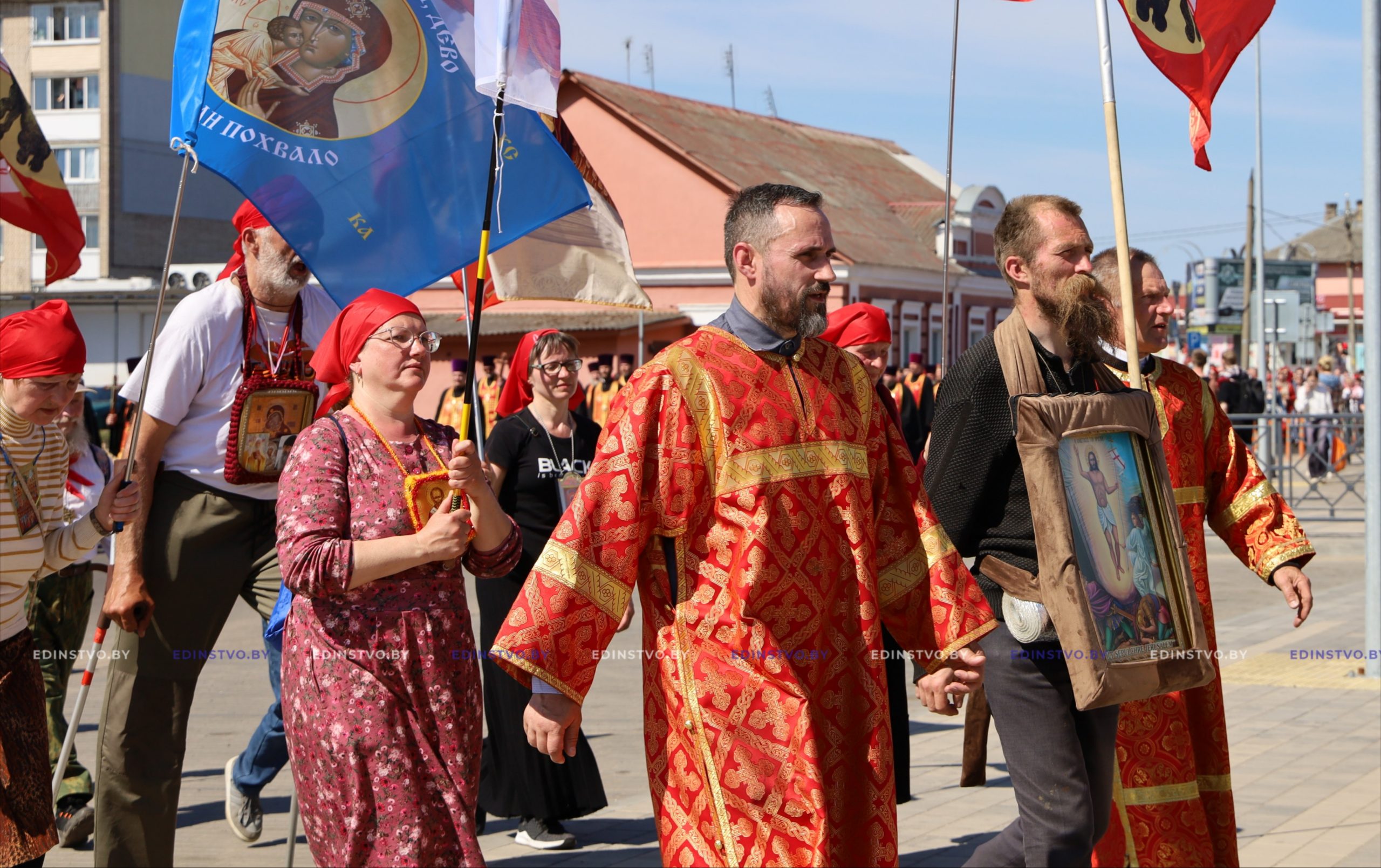 Пасхальный общеепархиальный Крестный ход прибыл в Борисов
