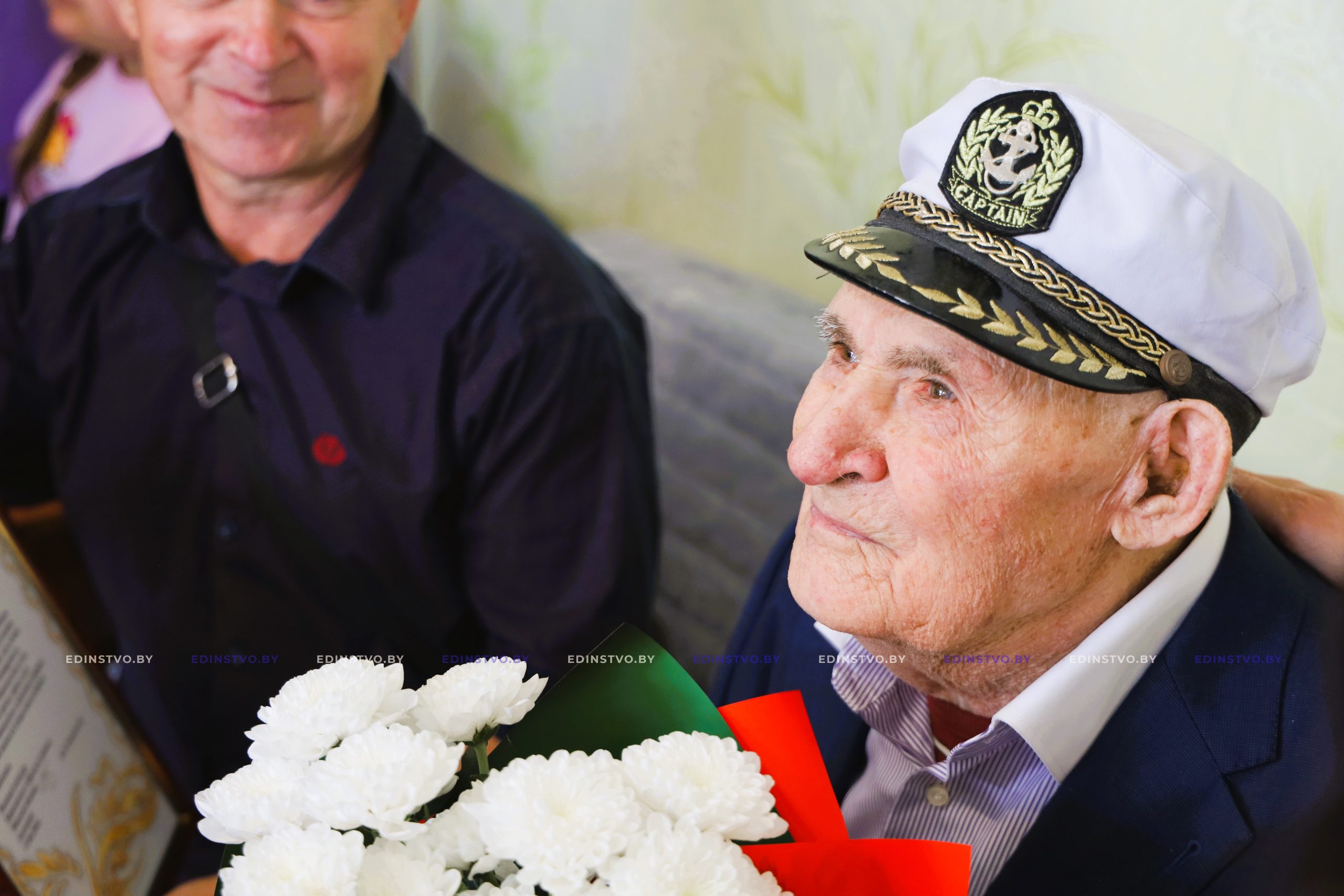 В Борисове со 100-летним юбилеем поздравили участника Великой Отечественной войны Ивана Косяченко